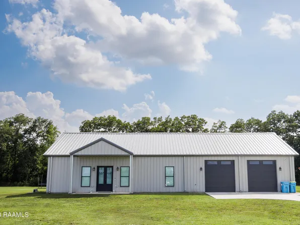 1021 Johnson Rd, Breaux Bridge, LA 70517