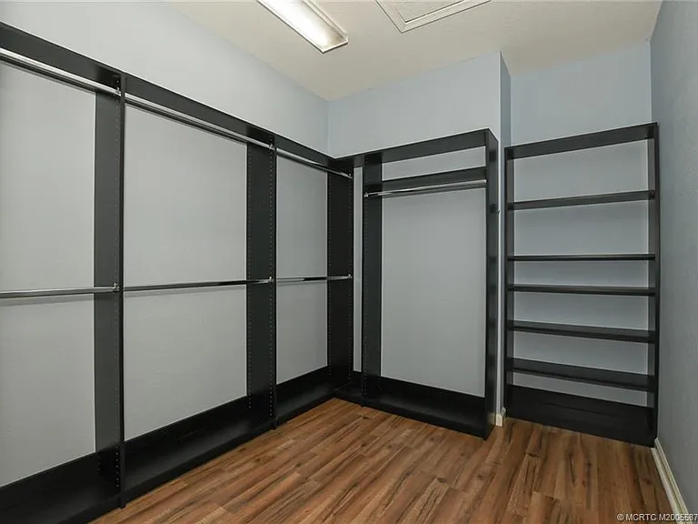 2206 SW Cape Cod Dr — Photo 15