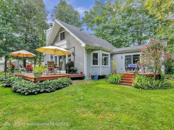 2695 Meridian Rd, Williamston, MI 48895