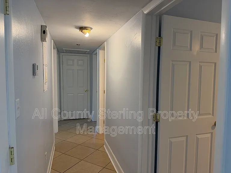 123 NW 26th St — Photo 9