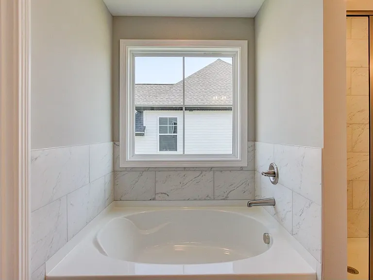 818 Limestone Way — Photo 18