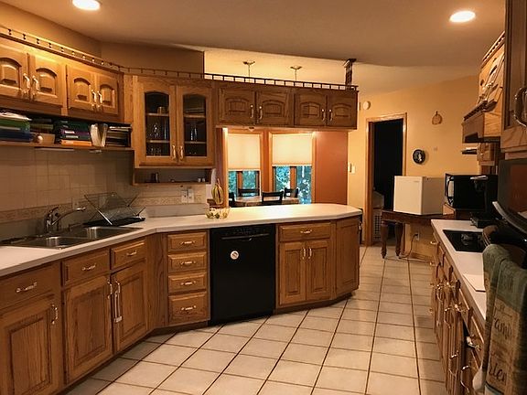 5th image of 10037 E Flesher Ave