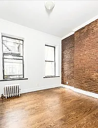 Rented by Century 21 Premier 