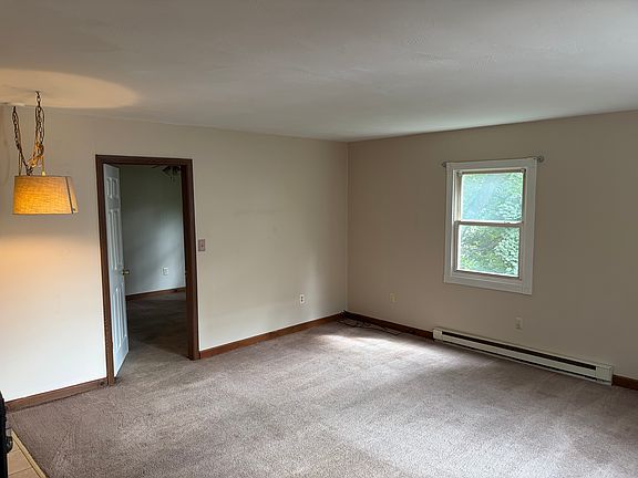 4th image of 595 E Maiden St APT D