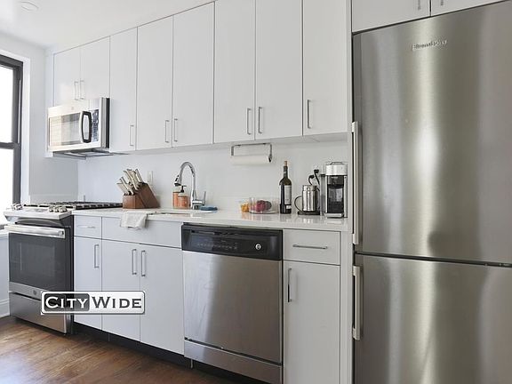 5th image of 137 E 38th St #3K