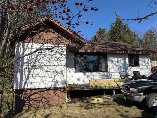 15 8th Ave W, Grand Marais, MN 55604