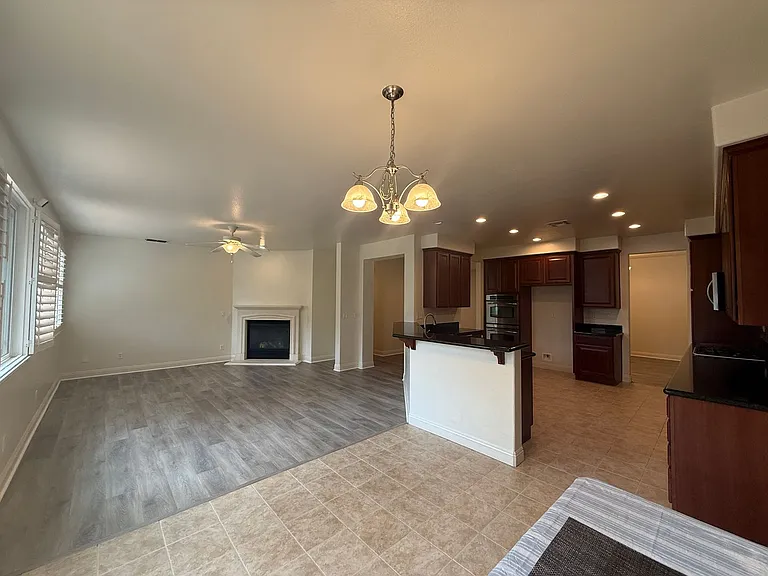 4221 Anatolia Dr — Photo 11