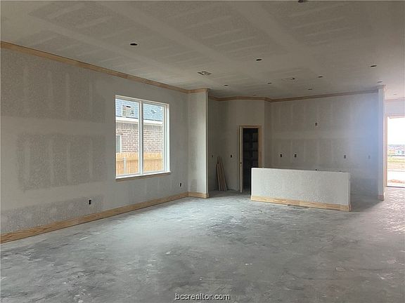 5th image of 6207 Talladega Dr