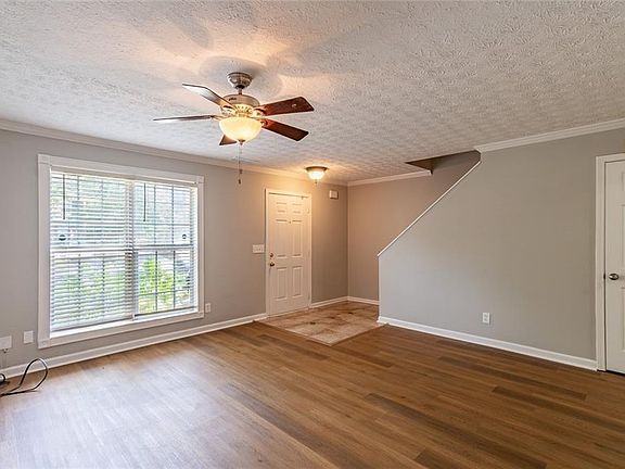 5th image of 5550 Strathmoor Manor Cir