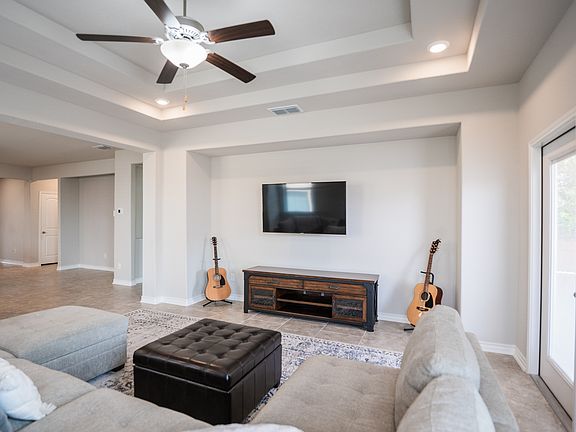 3rd image of 23134 Lexington Park
