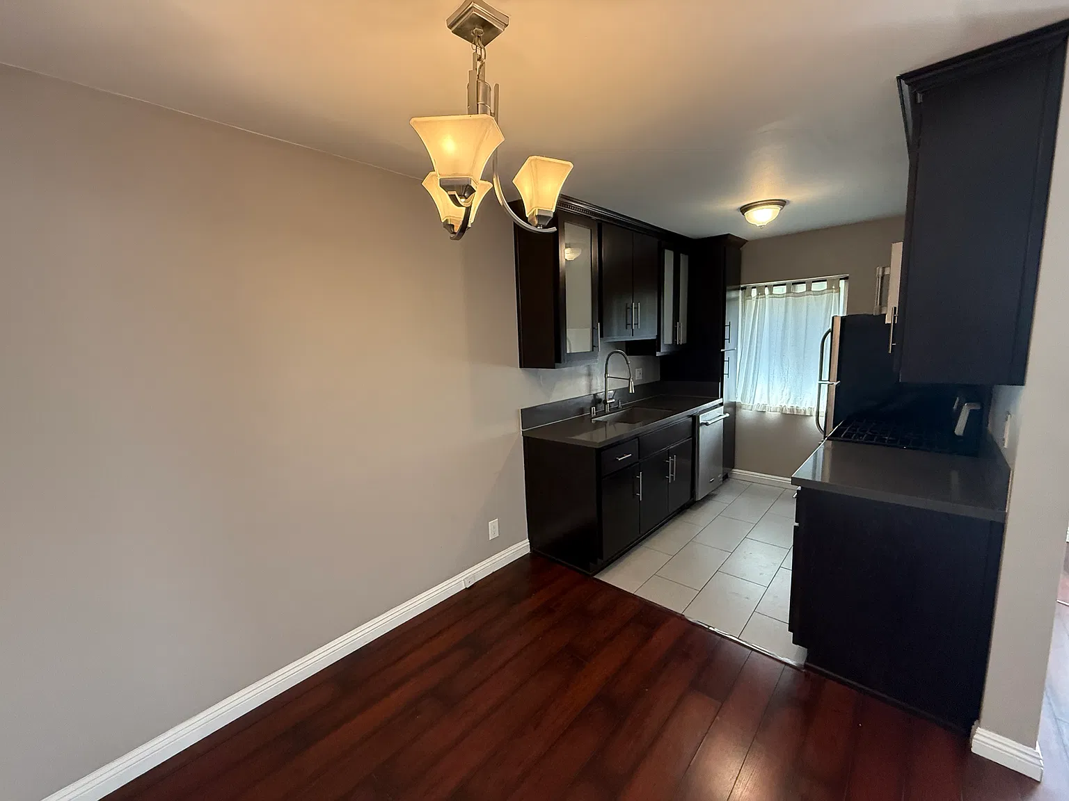 1 bed, 895 sqft, $2,295 — Photo 1