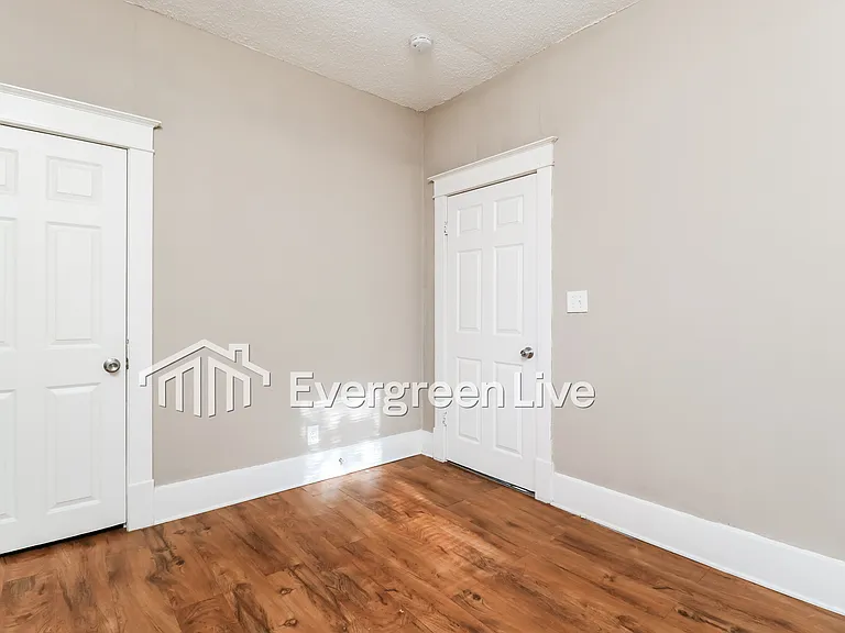 3533 Marshall Ave — Photo 7