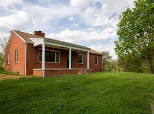 565 Red Mill Rd, Natural Bridge, VA 24578