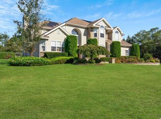 5 Mimosa St, Miller Place, NY 11764