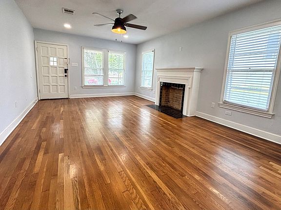2nd image of 819 San Antonio Ave