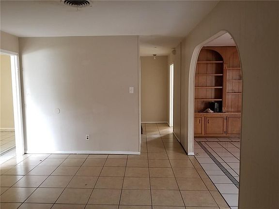 4th image of 525 Ohio Ave