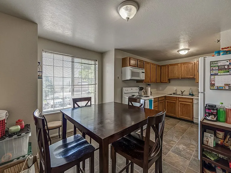 724 W 1720 N #201 — Photo 6