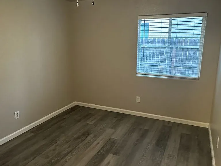4106 W Prospect Ave — Photo 13