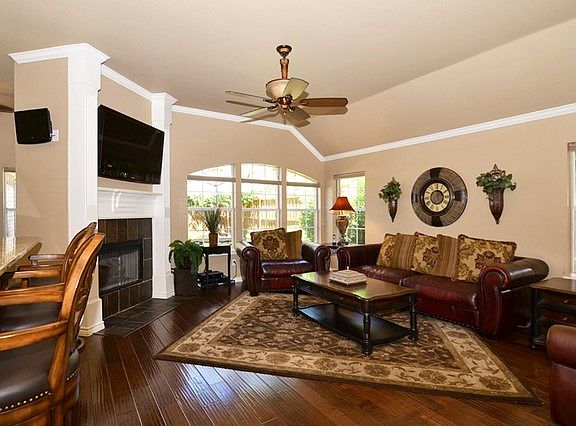 4th image of 117 Meadow Creek Dr