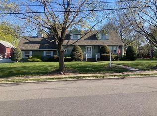 81 Colorado Rd, Paramus, NJ 07652