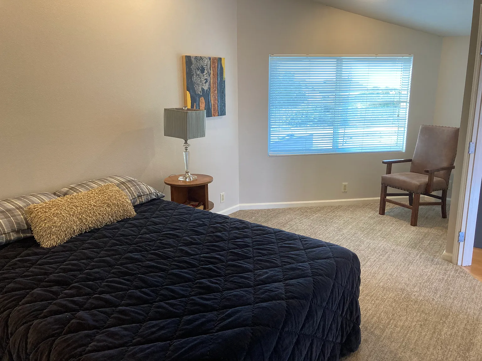 1 bed, 700 sqft, $2,100 — Photo 3