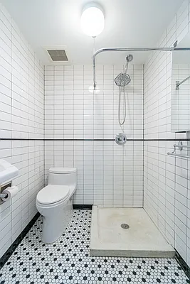 Rented by Compass | media 19