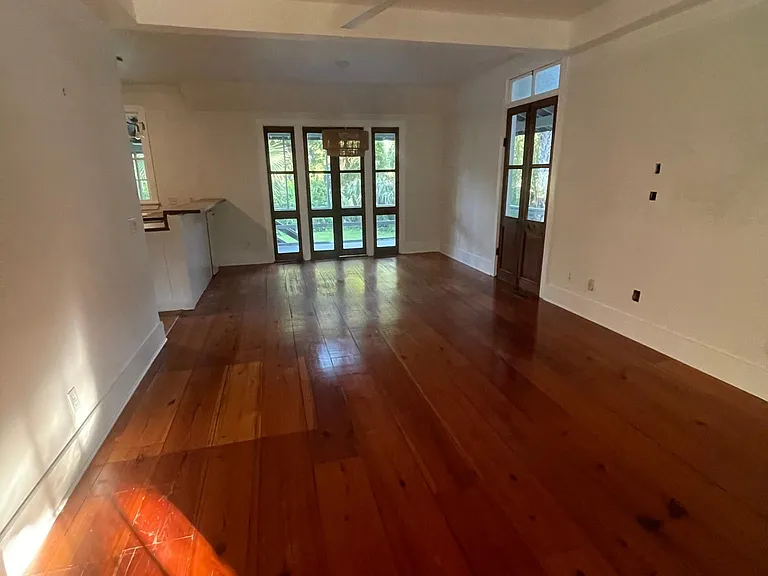 2917 Ion Ave — Photo 6