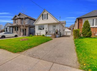 6 Vanbrugh Ave, Toronto, ON M1N 3S7