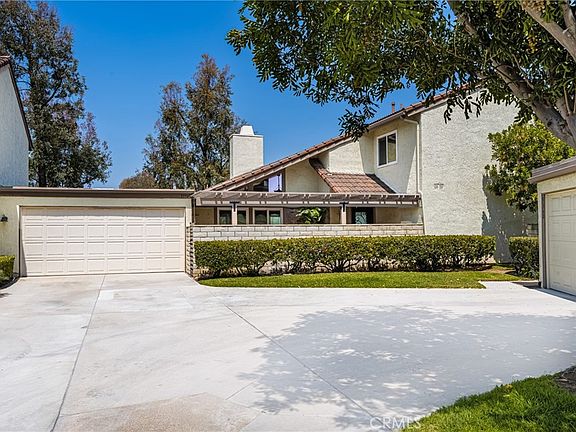 2nd image of 5554 E Vista Del Rio