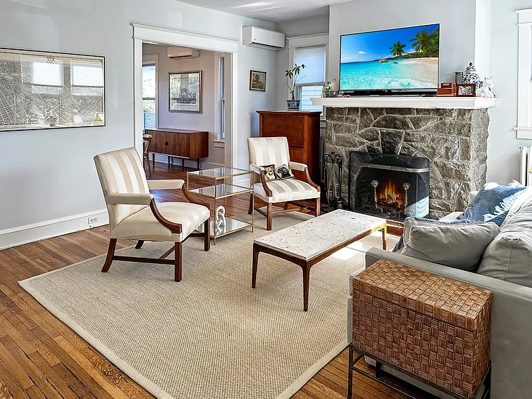 1209 Gallatin St NW — Photo 2