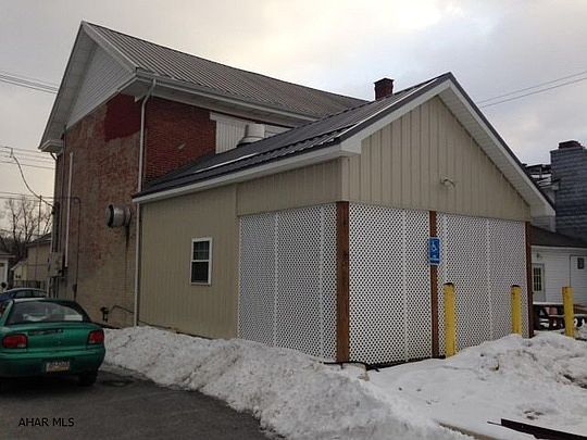 3rd image of 417 W 2nd St