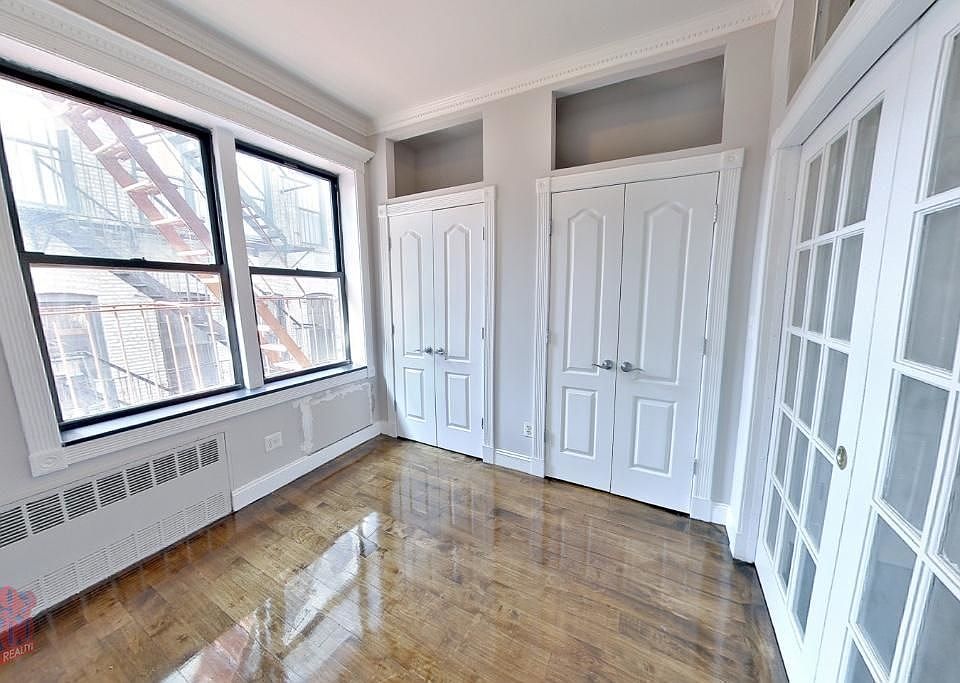 2nd image of 290 W 12th St APT 4E