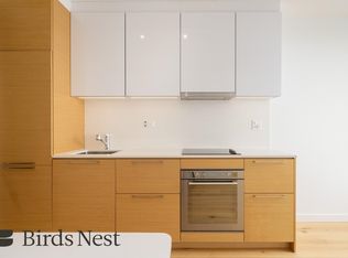 13438 Central Ave #2011, Surrey, BC V3T 0N2