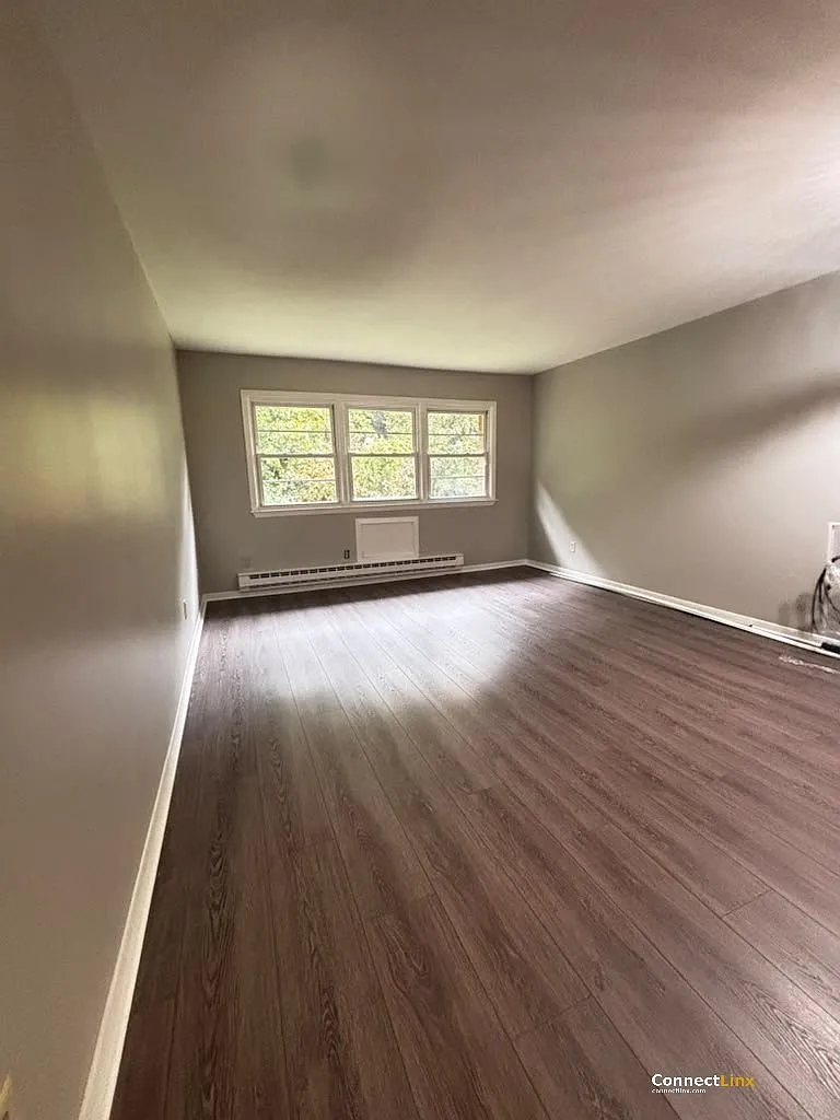 1 bed, 1.0 bath, 650 sqft, $1,650 — Photo 1