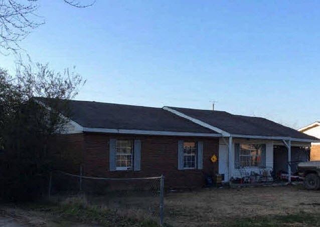 2nd image of 1405 Lockwood Dr