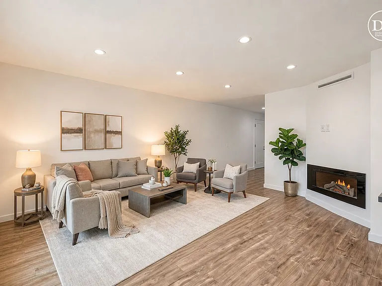 2359 Mira Vista Ave #F — Photo 2