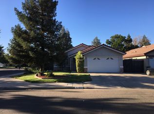 5585 W Ellery Ave, Fresno, CA 93722