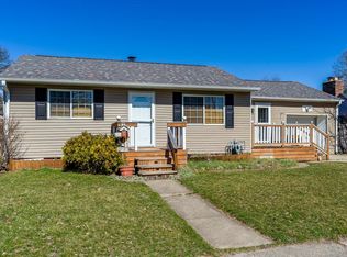 120 Renrose Ave, Loves Park, IL 61111