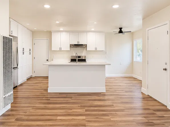 1549 Calle Jules, Vista, CA 92084