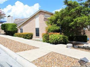 109 Sunrise Canyon Dr, Universal City, TX 78148