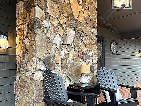 3rd image of 636 Patton Valley Farms Rd