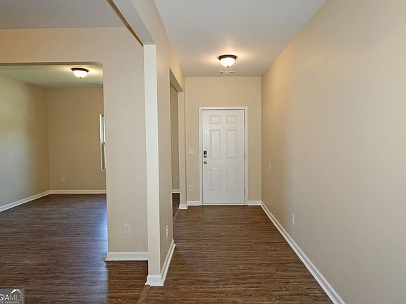 2nd image of 205 Aberdeen Way