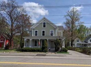 40 E Main St APT 2R, Ayer, MA 01432