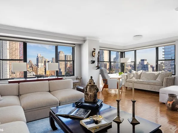 200 E 74th St APT 19A, New York, NY 10021
