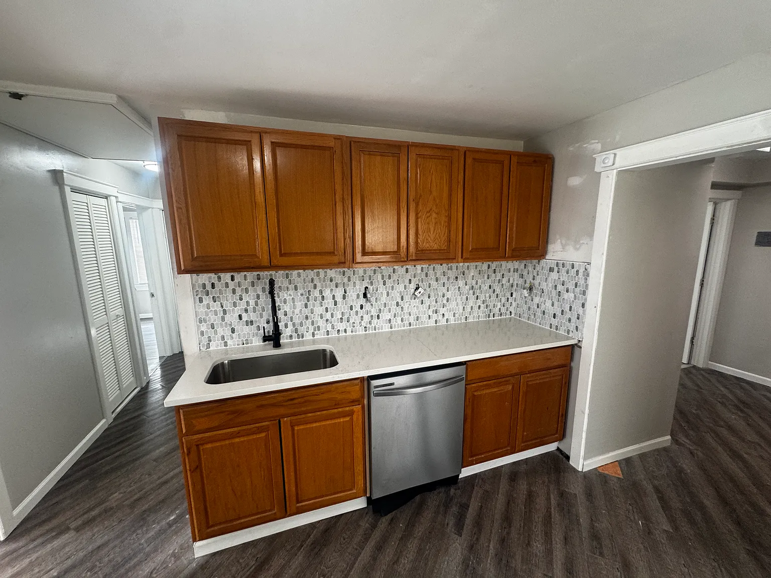 3 bed, 1200 sqft, $1,750 — Photo 3