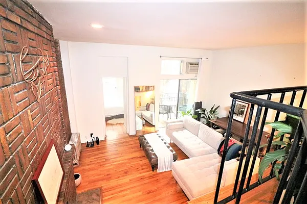 Rented by Oxford Property Group | media 7