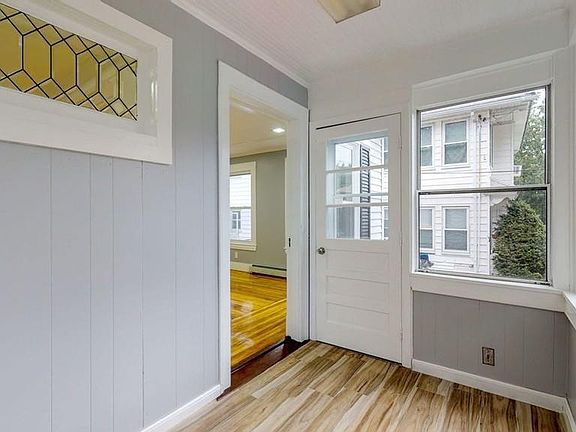 2nd image of 48 Oakwood Ave