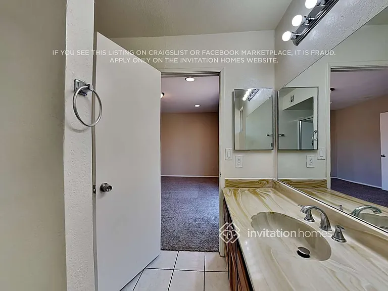 5634 W Altadena Ave — Photo 15