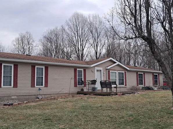 385 Lykins Ln, Bedford, KY 40006