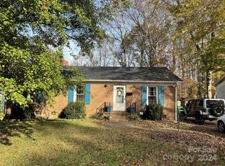 4821 Delivau Dr, Charlotte, NC 28215